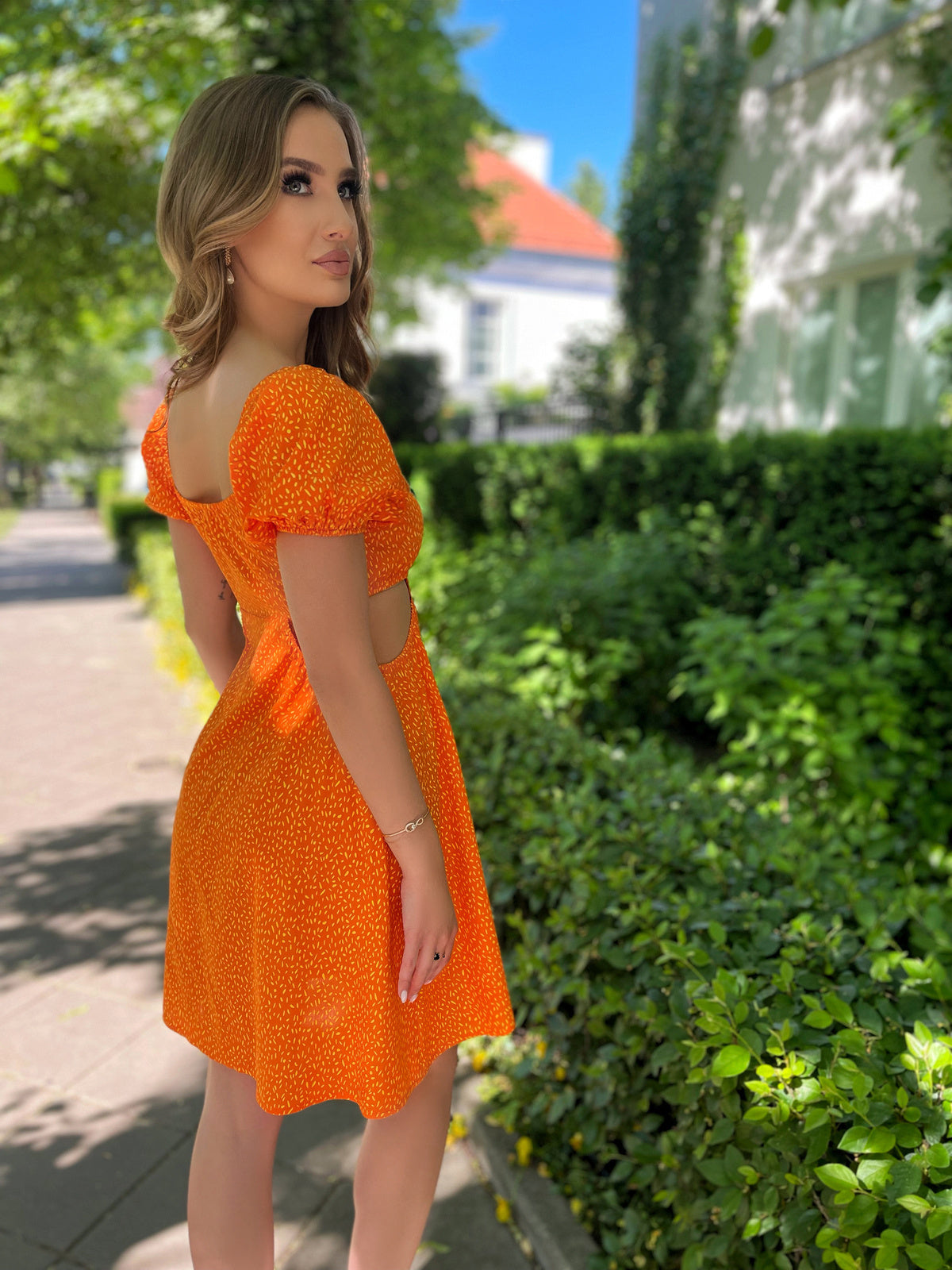 Pomarańczowa sukienka z wiskozy w żółte kropeczki id:344