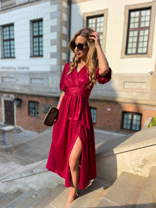 Rozkloszowana bordowa sukienka brokatowa okolicznościowa z szerokim pasem id:2168