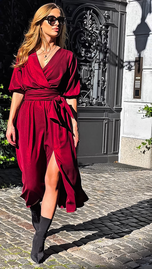 Rozkloszowana bordowa brokatowa sukienka okolicznościowa z szerokim pasem id:2254