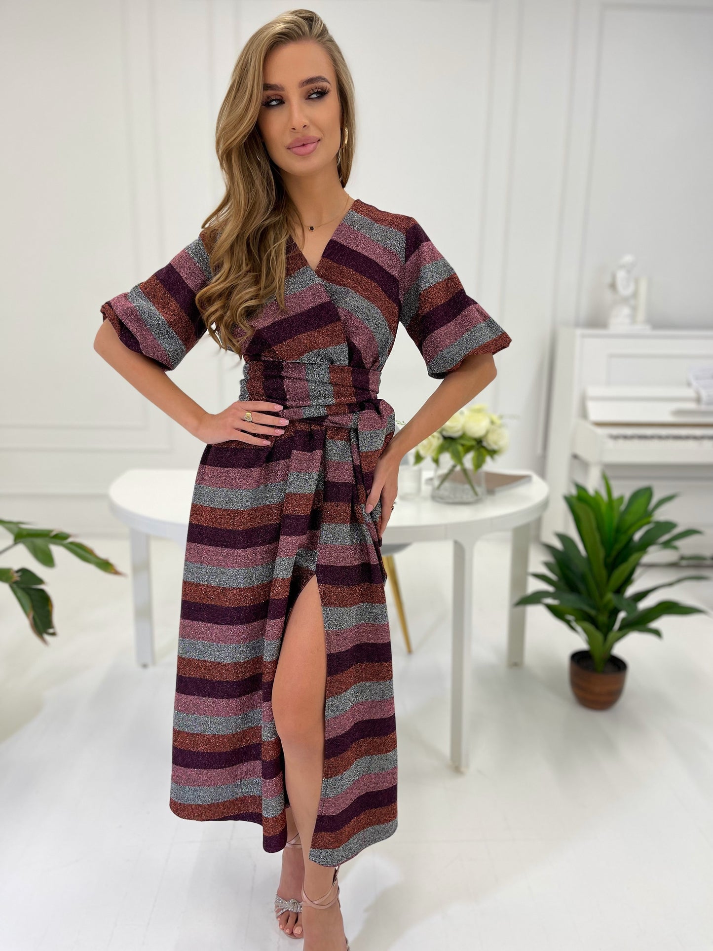 Sukienka midi z wiskozy w kolorowe pasy z błyszczącą nitką id:835