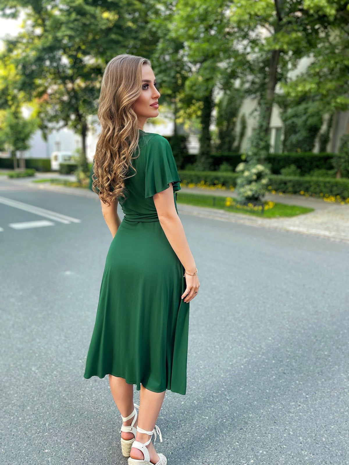 Sukienka midi z wiskozy w kolorze butelkowo zielonym id:356