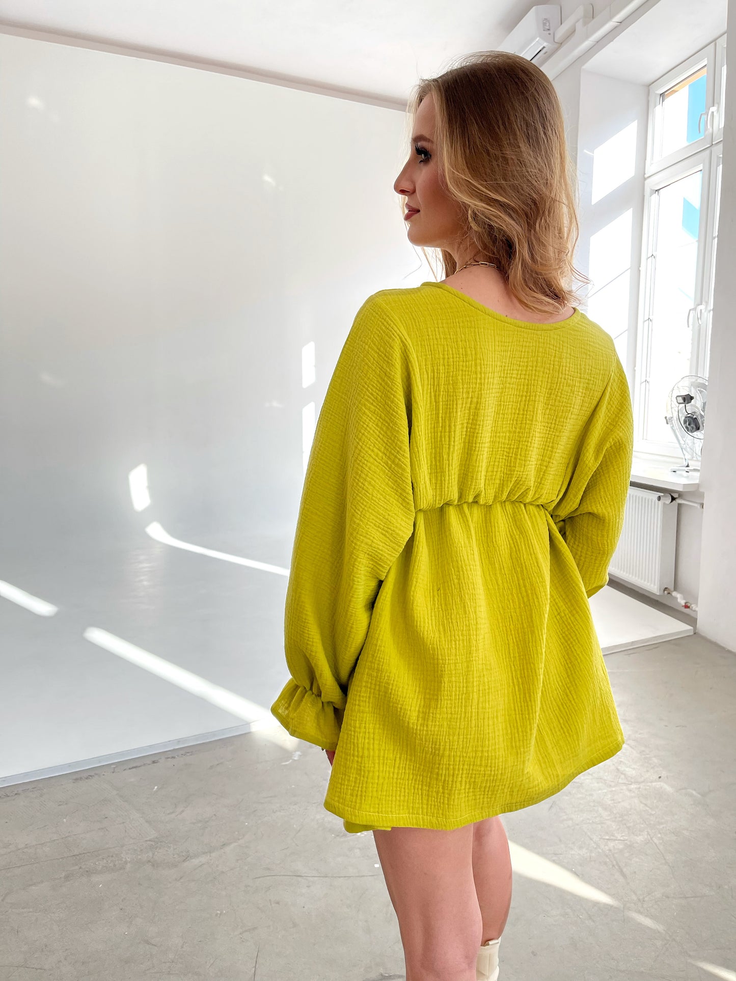 Limonkowa bawełniana sukienka mini oversize z muślinu id:501