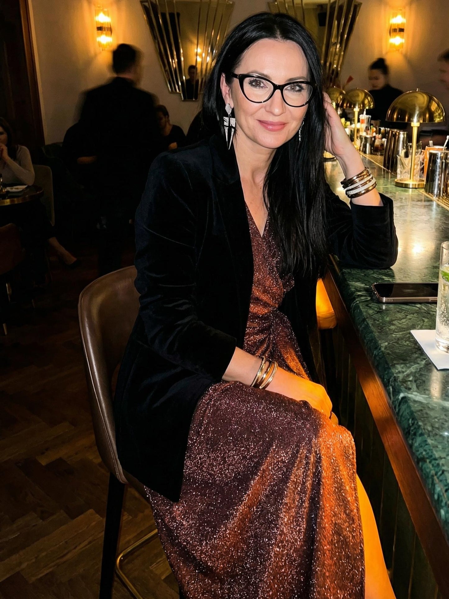 Miedziana sukienka midi z błyszczącą nitką z szerokim pasem id:137