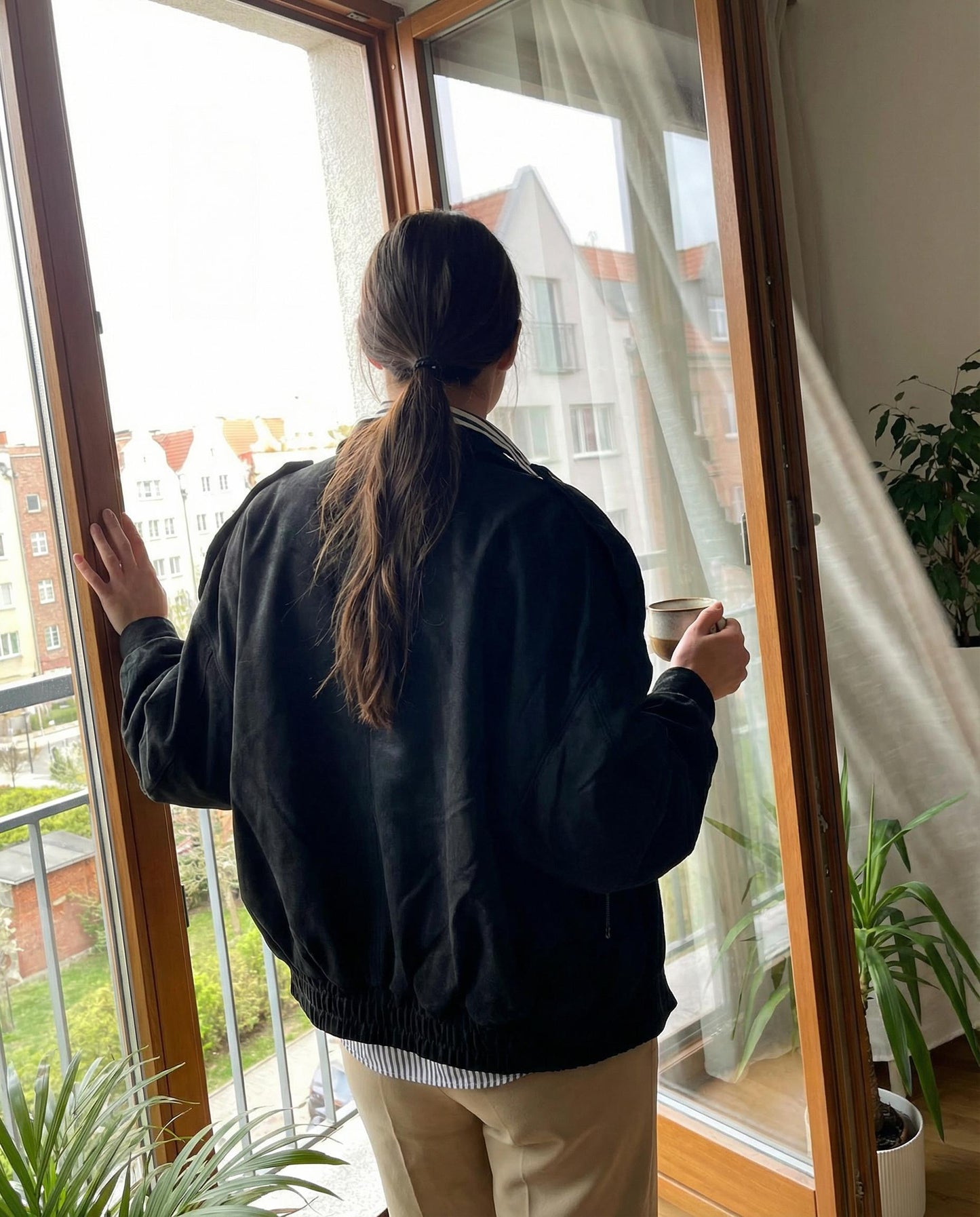 Kurtka oversize z ekozamszu – czarna id:2297