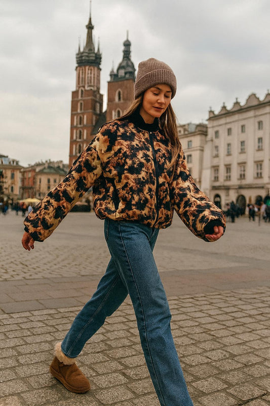 Welurowa kurtka bomberka damska oversize  – beżowo-czarny efekt id:2268