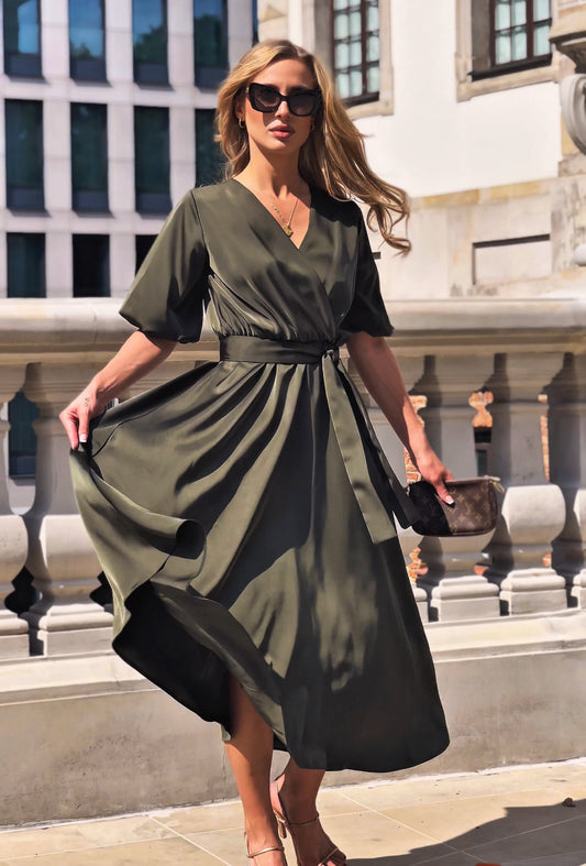 Sukienka satynowa na wesele midi z bufiastymi rękawami rozkloszowana w kolorze khaki id:2166