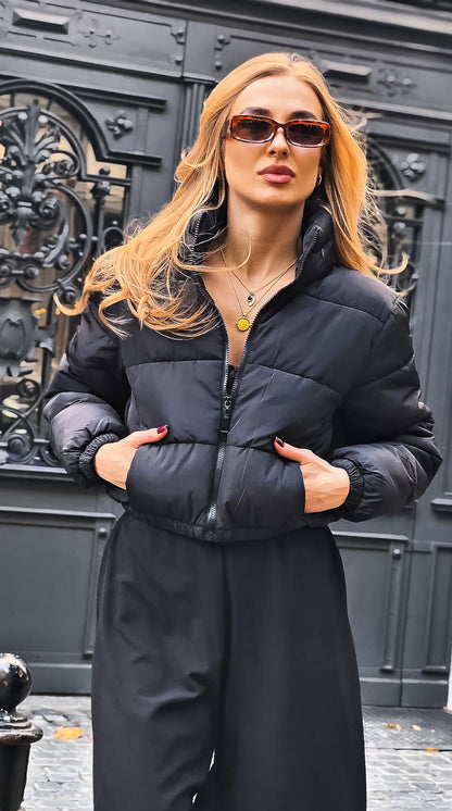 Czarna krótka kurtka damska z ukrytym kapturem id:2243