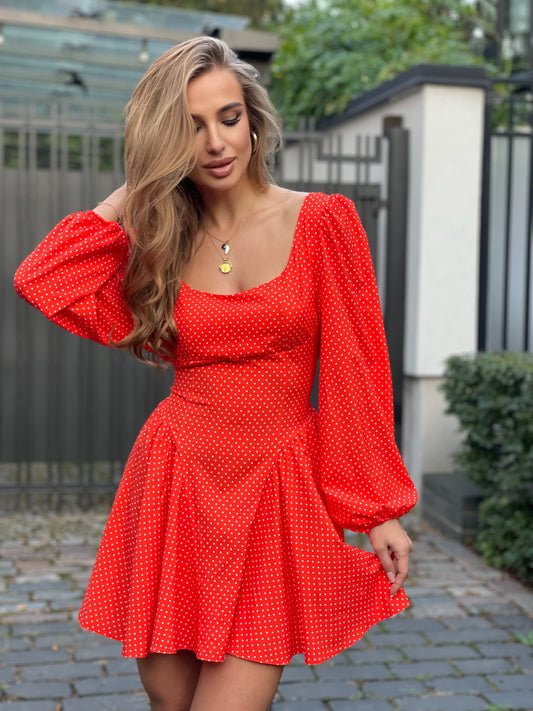 Pomarańczowa sukienka w kropki mini z długim rękawem i odkrytymi plecami i kokardą id:1629