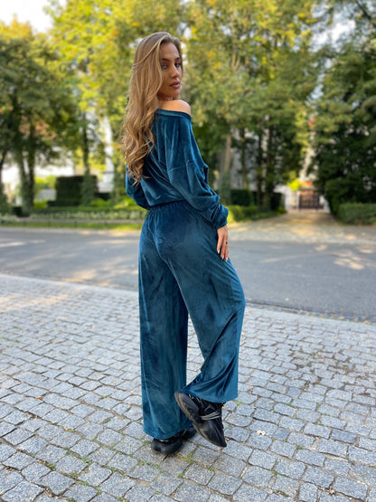 Welurowy komplet dresowy z bluzą kangurką id:1776