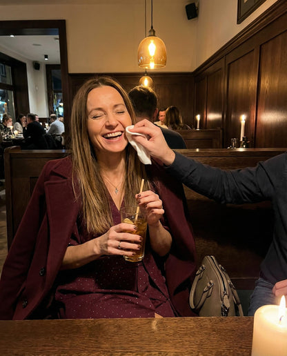 Bordowa rozkloszowana sukienka midi z kryształkami szerokim pasem i bufkami id:2272