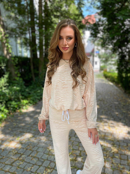 Beżowy komplet dresowy oversize w zebrę id:1920