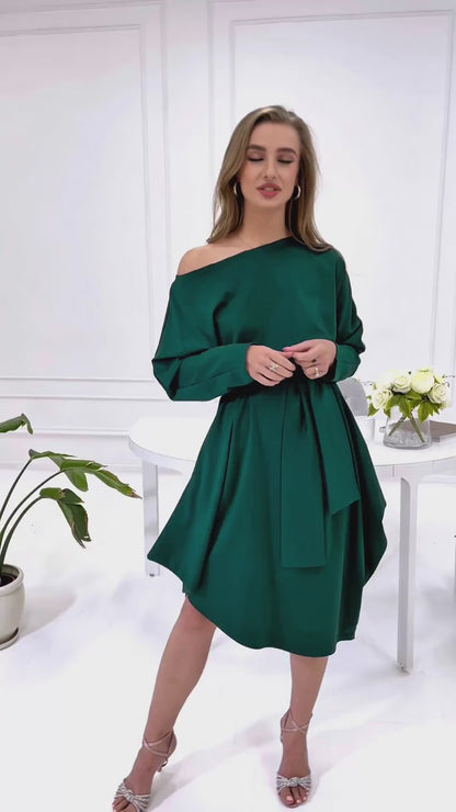 Zielona asymetryczna sukienka oversize id:2039A