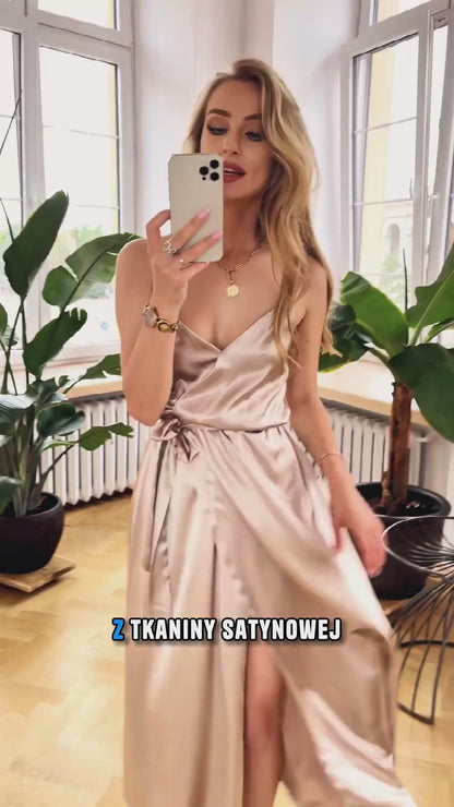 Szampańska sukienka satynowa midi na ramiączkach z rozporkiem id:2060