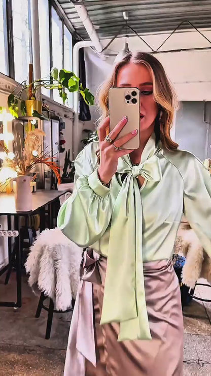 Satynowa koszula pistacjowa z bufiastymi rękawami  id:2313